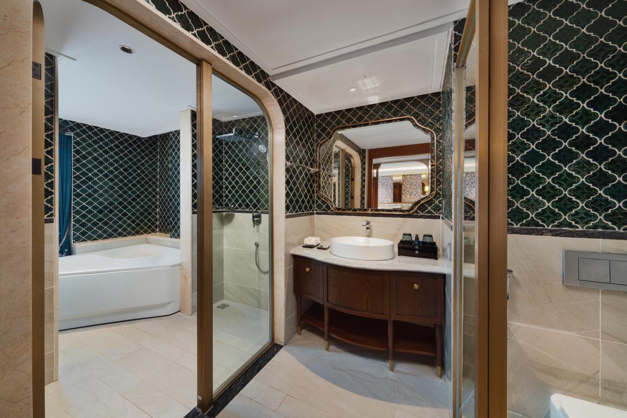 Peridot Gallery Classic Hotel Ханой Екстериор снимка